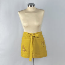 Load image into Gallery viewer, Half Apron- Embroidered Flowers on Mustard
